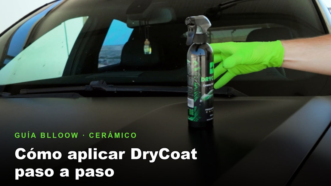 Aplicación de DryCoat, recubrimiento cerámico hidrofóbico en spray, sobre un BMW negro